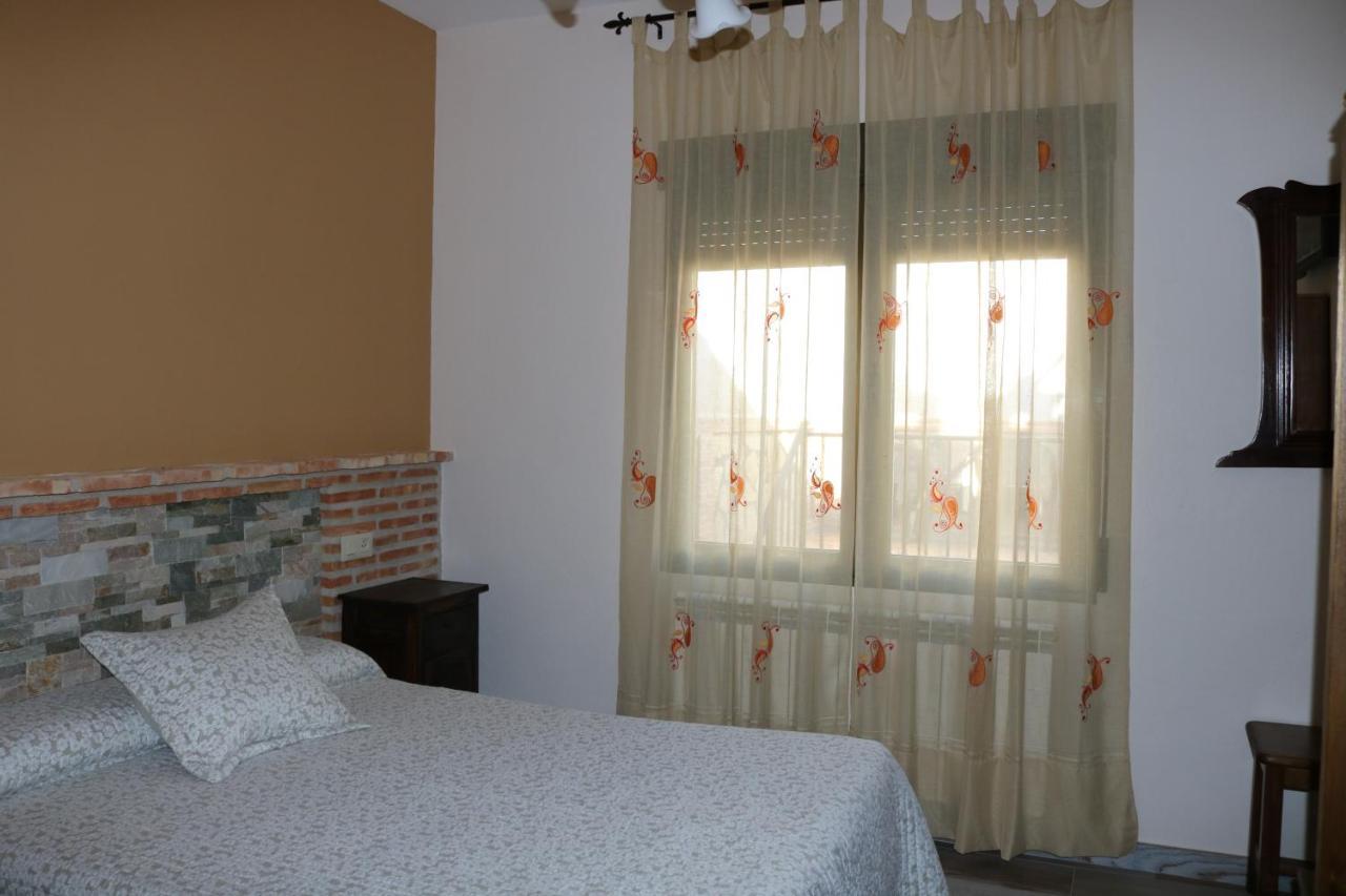 Casa Rural "La Cerecera" Los Navalucillos Екстериор снимка