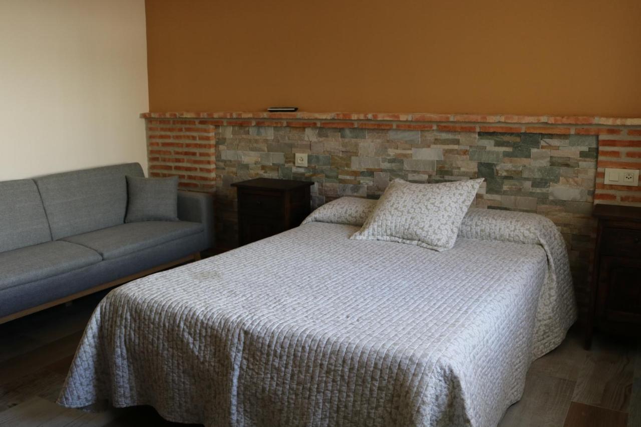 Casa Rural "La Cerecera" Los Navalucillos Екстериор снимка