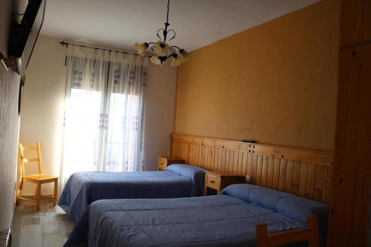 Casa Rural "La Cerecera" Los Navalucillos Екстериор снимка