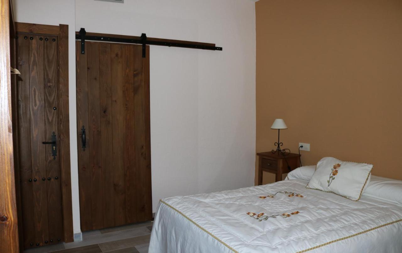 Casa Rural "La Cerecera" Los Navalucillos Екстериор снимка